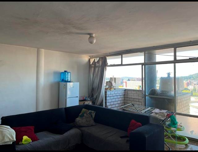 2 BEDROOM APARTMENT FOR SALE IN SUNNYSIDE